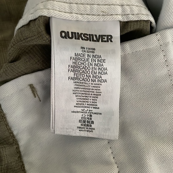 Quicksilver Shorts - Picture 9 of 9